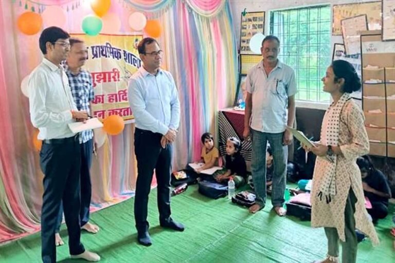 सचिव स्कूल शिक्षा विभाग ने शिक्षिका द्वारा किए जा रहे नवाचारपूर्ण प्रयासों को सराहा, शिक्षिका को मिला प्रोत्साहन पत्र
