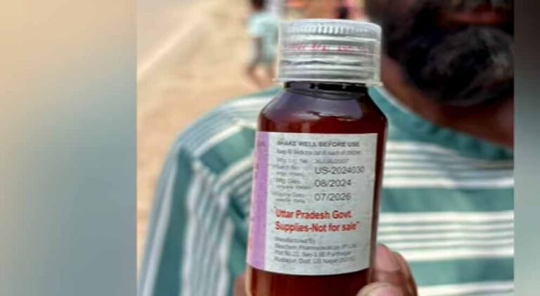 बाढ़ पीड़ितों को एक्सपायर्ड सीरप बांटने का आरोप तथ्यहीन
