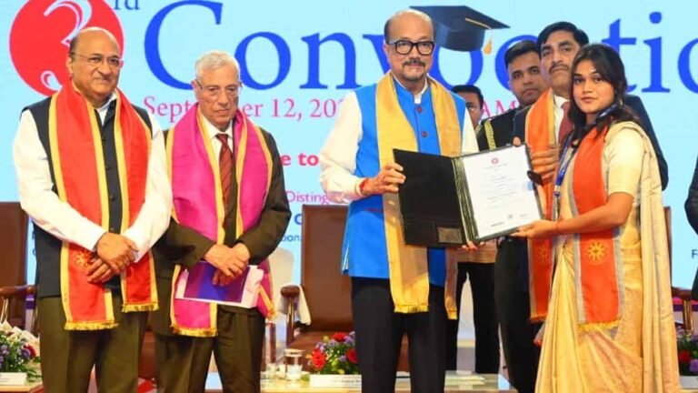 राज्यपाल डेका बोले- डिजिटल एडिक्शन आज हर दूसरे नशे से ज्यादा खतरनाक, ICFAI यूनिवर्सिटी के दीक्षांत समारोह में हुए शामिल