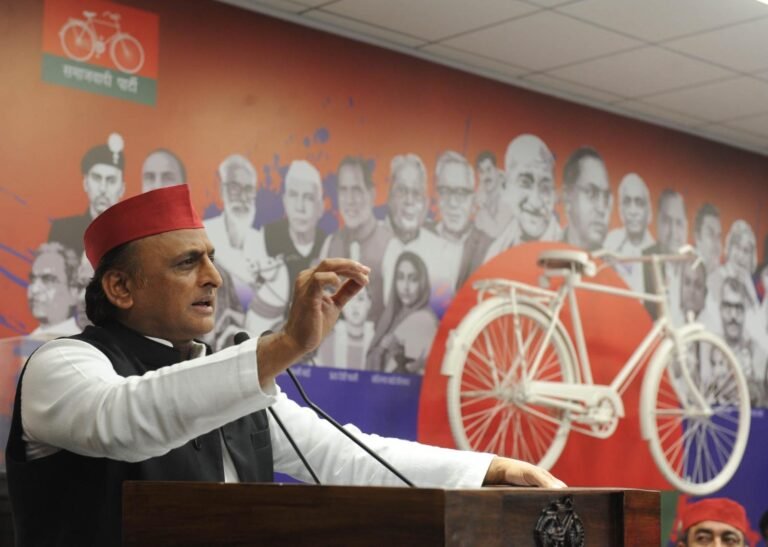 सपा सरकार में बाबू जगदेव कुशवाहा की प्रतिमा लगेगी, अखिलेश यादव का बड़ा वादा