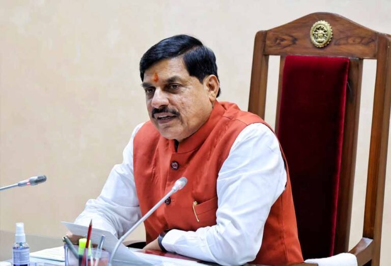 CM मोहन की कैबिनेट बैठक में बड़े फैसले, 25 से शुरू होगी मुख्यमंत्री सुगम बस सेवा; 7500 से ज्यादा छात्राओं को मिलेगी स्कूटी