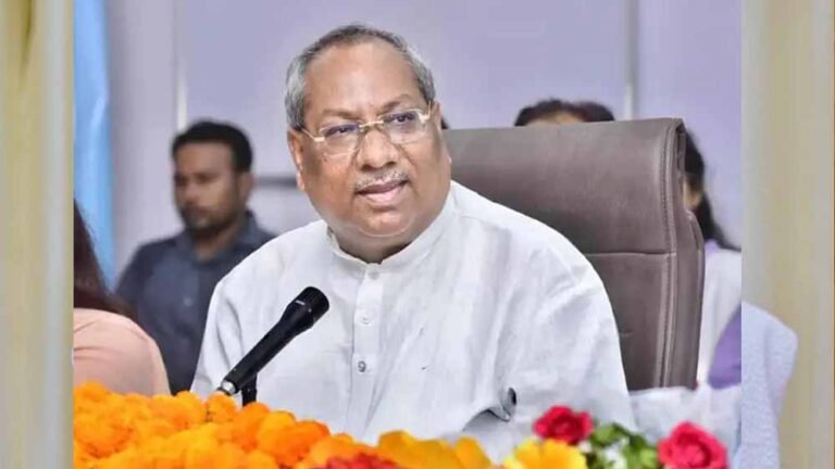 ‘फूलन देवी की हत्या करवाकर मछुआरा समाज की राजनीति रोकी’… संजय निषाद का परोक्ष रूप से सपा पर तीखा हमला