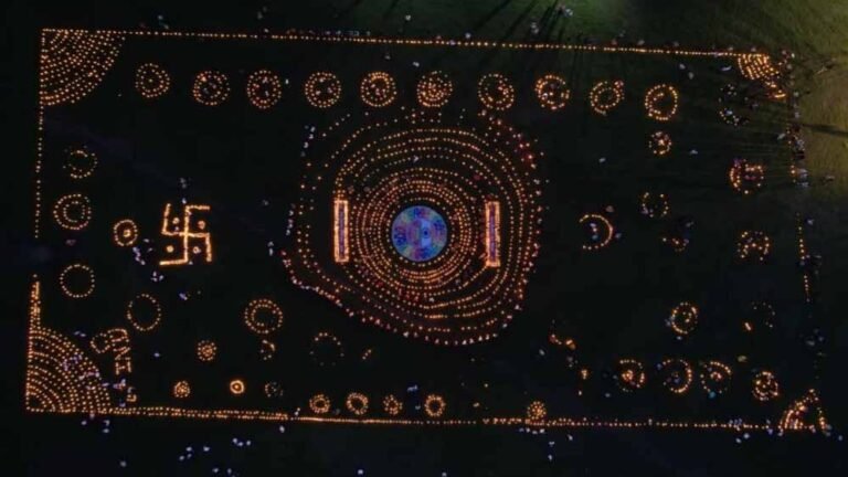 GPM में सेवा संकल्प अभियान का भव्य शुभारंभ, 11 हजार दीपों से जगमगाया मल्टीपर्पस स्कूल मैदान