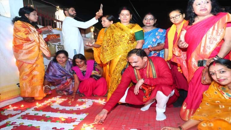 मनेन्द्रगढ़ में ‘सेवा संकल्प अभियान’ का भव्य शुभारंभ, PM मोदी के 25 वर्षों के सेवाकाल पर हुए कार्यक्रम