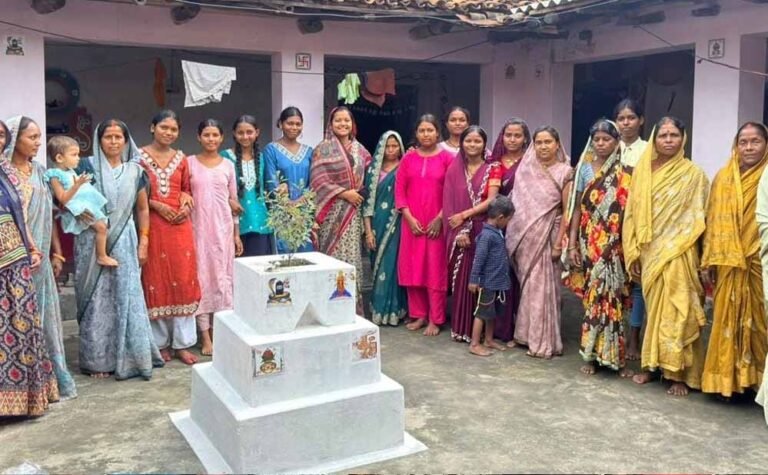 सेवा संकल्प अभियान: महतारी वंदन की हितग्राहियों से मंत्री राजवाड़े ने जानी योजनाओं की उपयोगिता