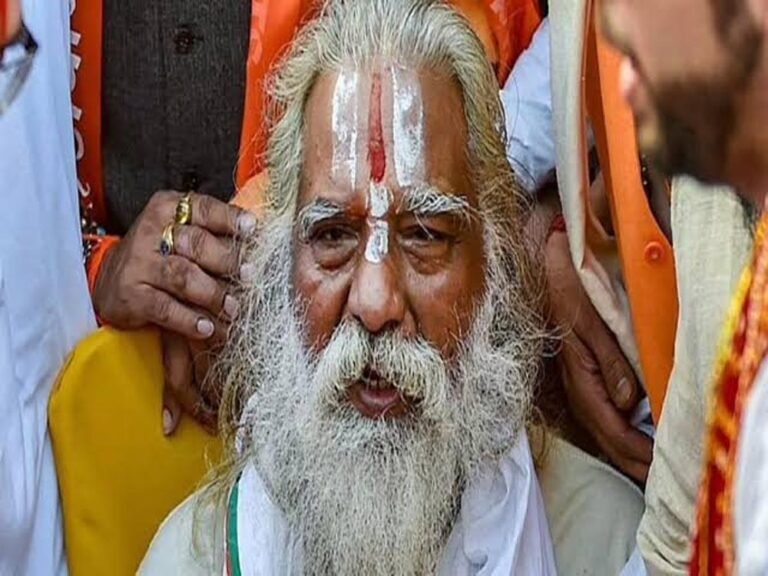 कृष्ण जन्मोत्सव के लिए सजकर तैयार मथुरा, लाखों श्रद्धालु पहुंचे; चप्पे-चप्पे पर सुरक्षा