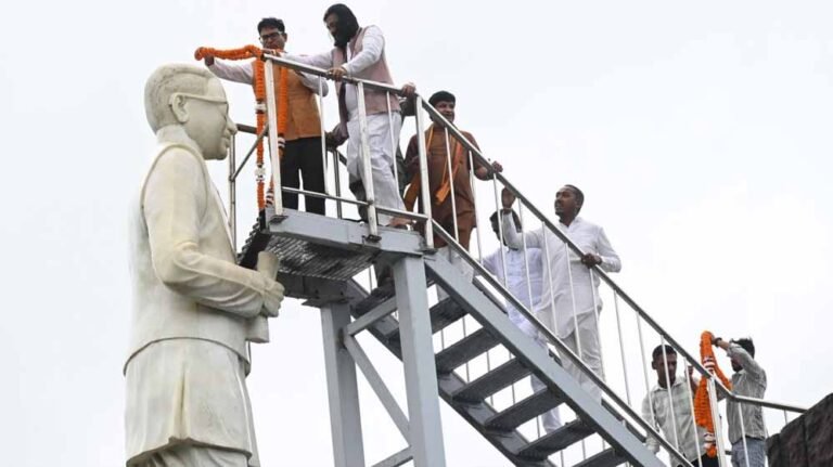 ‘अंत्योदय और एकात्म मानव दर्शन के विचार राष्ट्र के लिए सदैव प्रेरणास्रोत बने रहेंगे’—वित्त मंत्री चौधरी