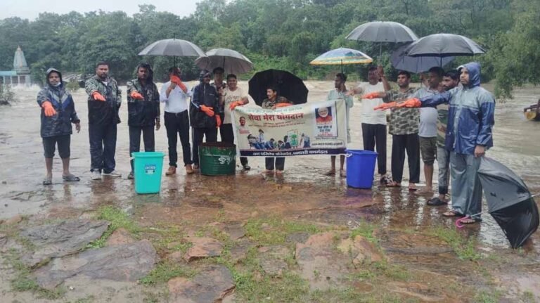 सेवा मेरा योगदान’ अभियान के तहत जल स्रोतों की साफ-सफाई