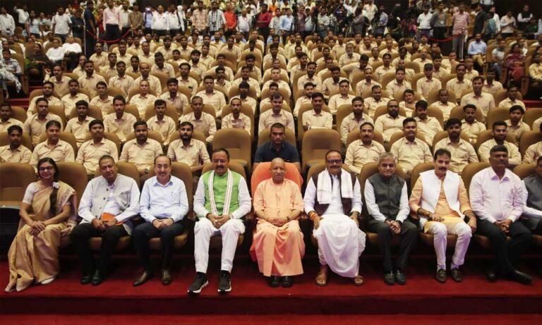 यूपी के युवाओं के लिए बड़ी सौगात, जन्माष्टमी से पहले योगी सरकार ने किए पांच बड़े ऐलान