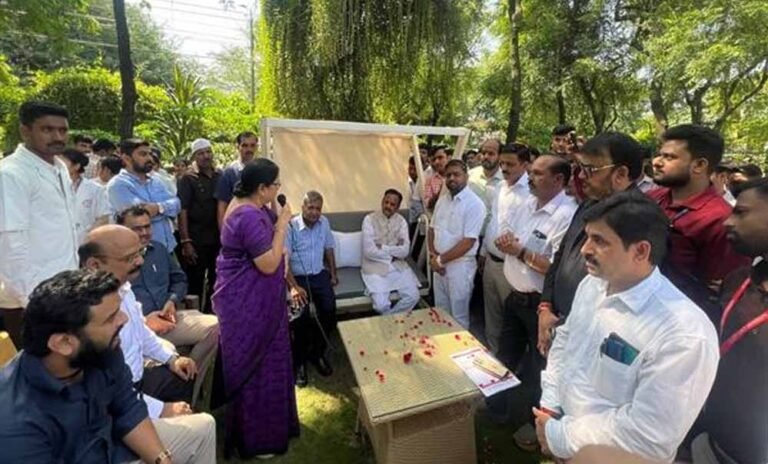 नर्सिंग छात्रों ने उप मुख्यमंत्री शुक्ल को दिया धन्यवाद, विद्यार्थियों के हित में सरकार प्रतिबद्ध