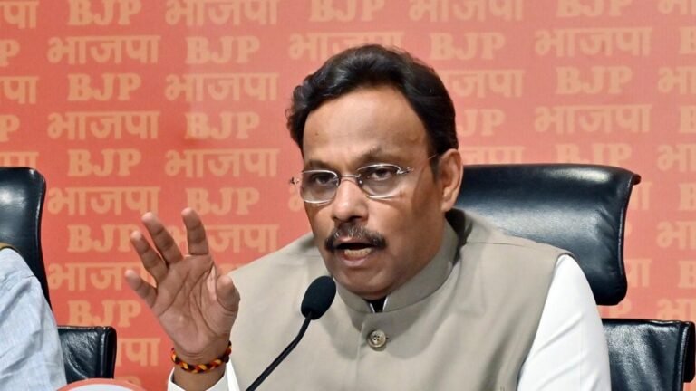 लखनऊ में योगी-तावड़े की मुलाकात, BJP कोर कमेटी बैठक में 2027 की रणनीति पर चर्चा