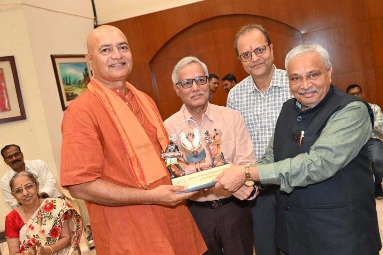 ‘स्वयं से साक्षात्कार’ कार्यशाला में विशेषज्ञों ने पंचकोश, षट्चक्र एवं आभामंडल की अवधारणाओं पर दी जानकारी