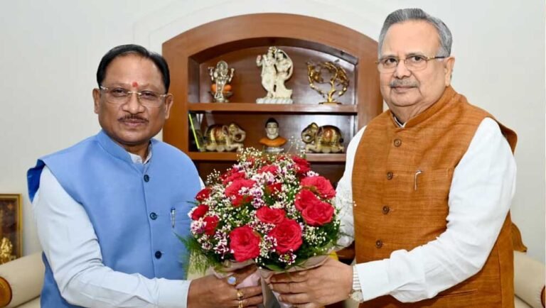 राजनांदगांव में प्रस्तावित फर्टिलाइजर प्लांट बनेगा विकास का नया इंजन, उद्योग और रोजगार को मिलेगी गति: मुख्यमंत्री साय गैस आधारित फर्टिलाइजर प्लांट से बदलेगी राजनांदगांव की तस्वीर, औद्योगिक विकास के साथ बढ़ेंगे रोजगार के अवसर: CM साय