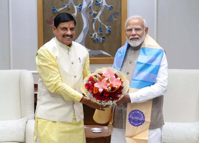 संगठन से वैश्विक पटल तक: गुजरात के मुख्यमंत्री से लेकर देश के प्रधानमंत्री तक की असाधारण यात्रा का लेखा-जोखा।