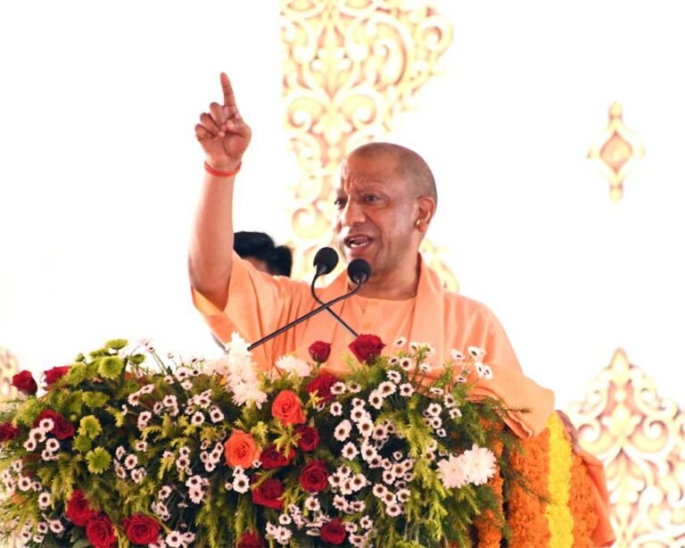 सातवीं सदी की गंगा की प्रतिमा से प्रेम मंदिर तक बयां कर रहे यूपी का गौरवशाली वैभव
