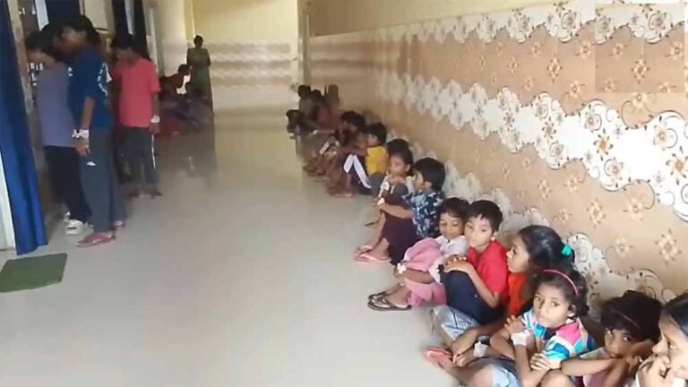 उल्टी-दस्त से बीमार पड़े बच्चे, प्रशासन सख्त; छात्रावास अधीक्षिका सस्पेंड