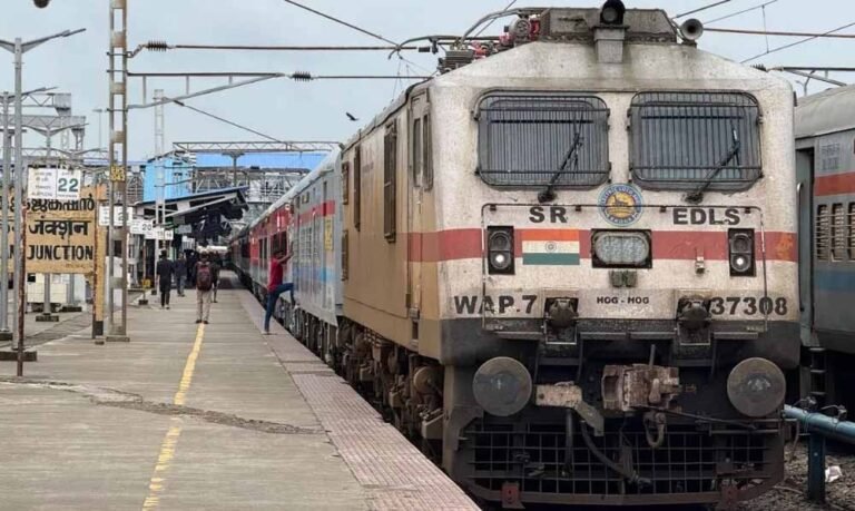 बस्तर पहुंचीं रेलवे की PCCM, माल ढुलाई तेज करने की रणनीति पर होगा मंथन
