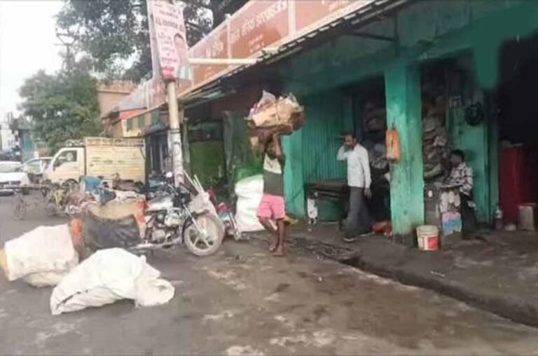 छत्तीसगढ़ में जमीन के इस्तेमाल पर सख्ती, कृषि भूमि पर मॉल और रिहायशी इलाकों में गोदाम-कबाड़खाने नहीं