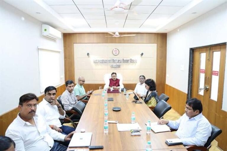 बालाघाट में स्वास्थ्य सेवाओं की शत प्रतिशत पहुंच और गुणवत्ता सुनिश्चित करने के दिये निर्देश