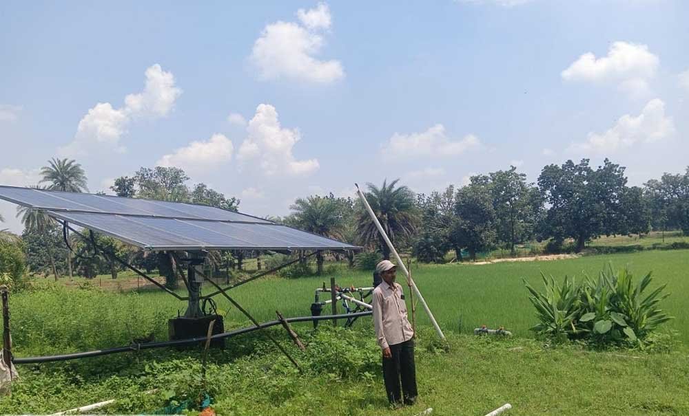सौर सुजला योजना से बदली किसान चरण सिंह की खेती की तस्वीर