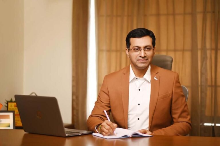 एक विचार और कार्यशैली की यात्रा गुजरात से विकसित भारत तक—संकल्प, निर्णय और जनभागीदारी
