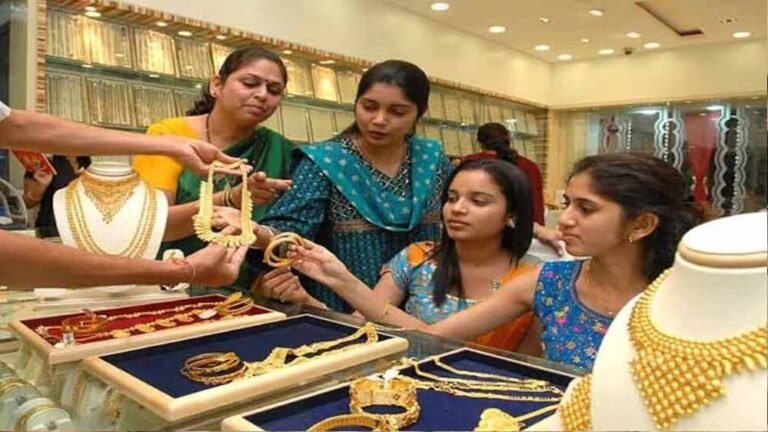 सोने-चांदी की कीमतों में गिरावट, ₹1.50 लाख के करीब पहुंचा सोना; जानें नए रेट