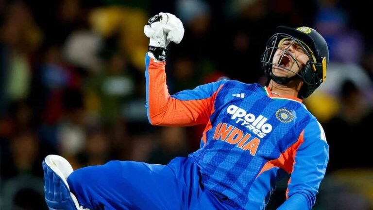 IND vs NZ: अभिषेक शर्मा ने 35 गेंदों में जड़ा शतक, भारत ने 13.2 ओवर में हासिल किया 199 रन का लक्ष्य