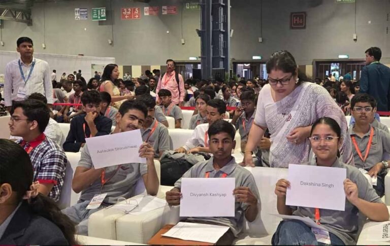 योगी सरकार की यूपी राइज पहल से युवाओं को मिलेगा नया अवसर, इनोवेशन पर जोर
