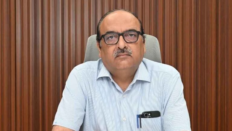 छत्तीसगढ़ में 31 व्यक्तिगत और 14 सामुदायिक योजनाओं से लोगों को लाभ, मुख्य सचिव ने की समीक्षा