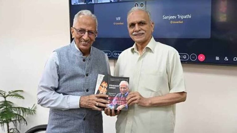 पुलिस सेवा समाज सेवा का सशक्त माध्यम, सिद्धांतों पर अडिग रहना सफलता की कुंजी: प्रकाश सिंह