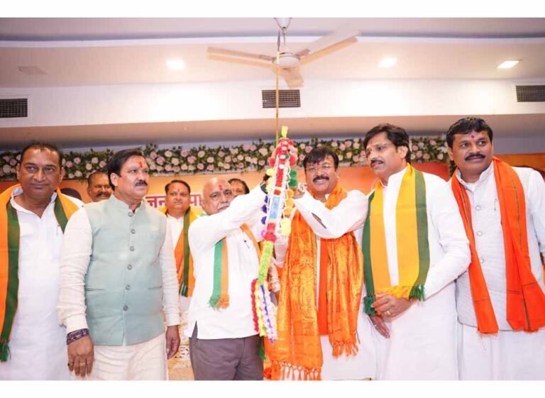 भाजपा प्रदेश अध्यक्ष हेमंत खण्डेलवाल का तीन जिलों में दौरा, कोर कमेटी और बूथ समितियों के साथ बनाई रणनीति