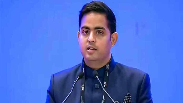 Jio Satellite Internet: स्टारलिंक को टक्कर देने की तैयारी, Jio की लॉन्चिंग पर आकाश अंबानी ने क्या कहा?