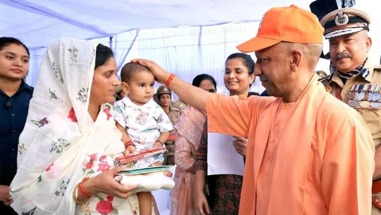 मुख्यमंत्री बोले- अपराधियों के बजाय पुलिस अधिकारियों पर हो जाती थी कार्रवाई