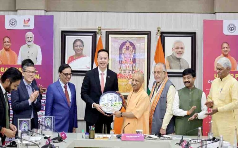 ‘एमओयू  से मैन्युफैक्चरिंग’ और ‘ग्राउंडब्रेकिंग से प्रोडक्शन’ तक निवेशकों के साथ मजबूती से खड़ी है यूपी सरकार: मुख्यमंत्री