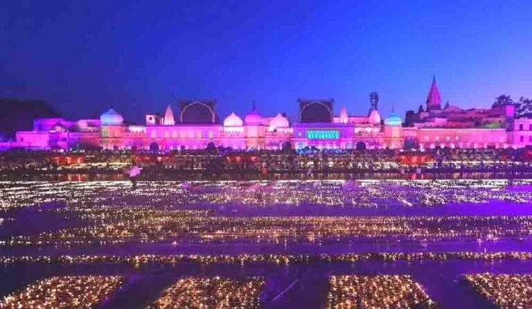 अयोध्या दीपोत्सव की तैयारियां तेज, सीएम योगी के निर्देश पर भव्य आयोजन की रूपरेखा पर चर्चा