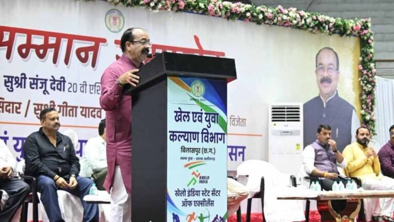 अंतरराष्ट्रीय पदक विजेता खिलाड़ियों से मिले डिप्टी CM अरुण साव, सम्मान कर बढ़ाया उत्साह