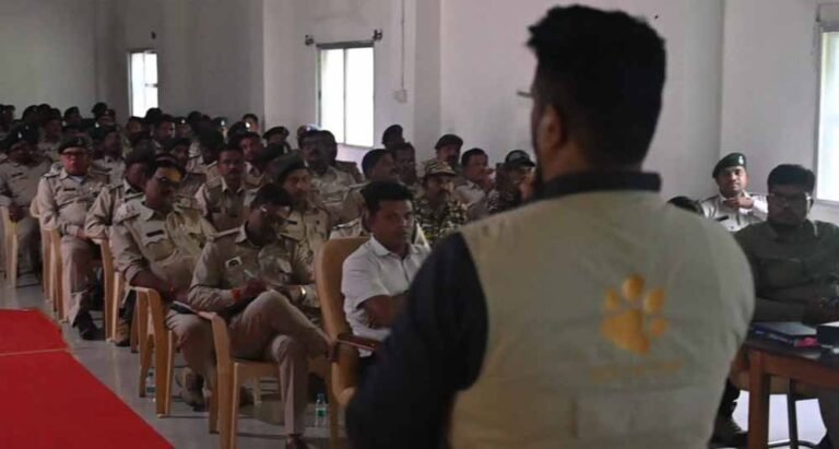 बस्तर में पहली बार टाइगर प्रोटेक्शन पर बड़ी पहल, वनकर्मियों को दिया गया खास प्रशिक्षण