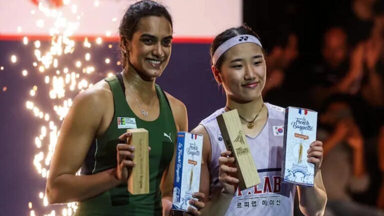 PV Sindhu का खिताबी सपना टूटा, पहला गेम जीतने के बाद भी फाइनल में 21-16, 11-21, 12-21 से हारीं