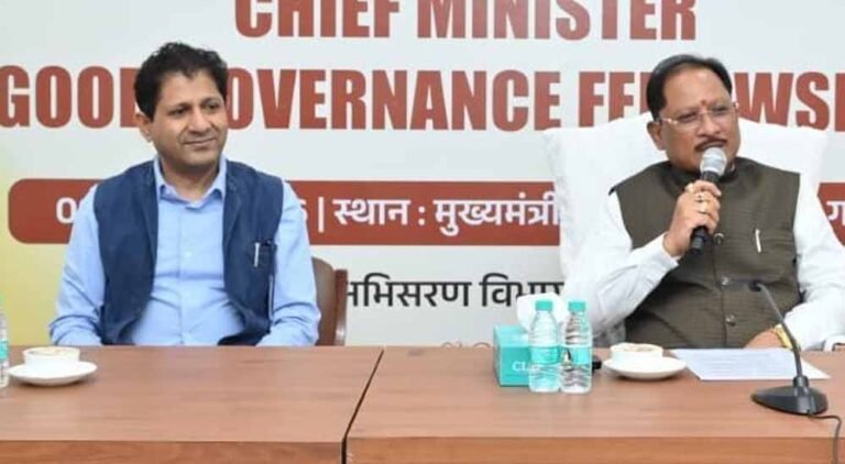 मुख्यमंत्री सुशासन फेलोशिप के द्वितीय बैच के 36 युवाओं से मुख्यमंत्री ने किया आत्मीय संवाद