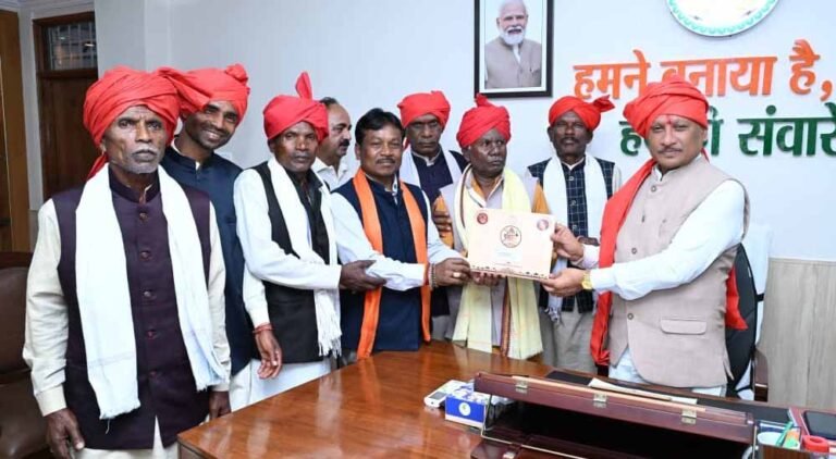मुख्यमंत्री विष्णु देव साय को बस्तर दशहरा पर्व में शामिल होने का मिला आमंत्रण