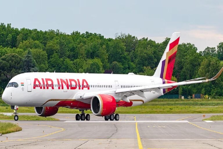 Air India Flight में हाईजैक सिग्नल से मचा हड़कंप, जयपुर में इमरजेंसी लैंडिंग के बाद जांच शुरू
