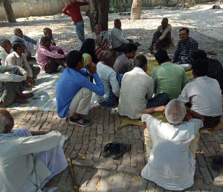 बैठकें नहीं कराना पड़ा भारी, अचानकपुर के सरपंच देवानंद पर गिरी निलंबन की गाज