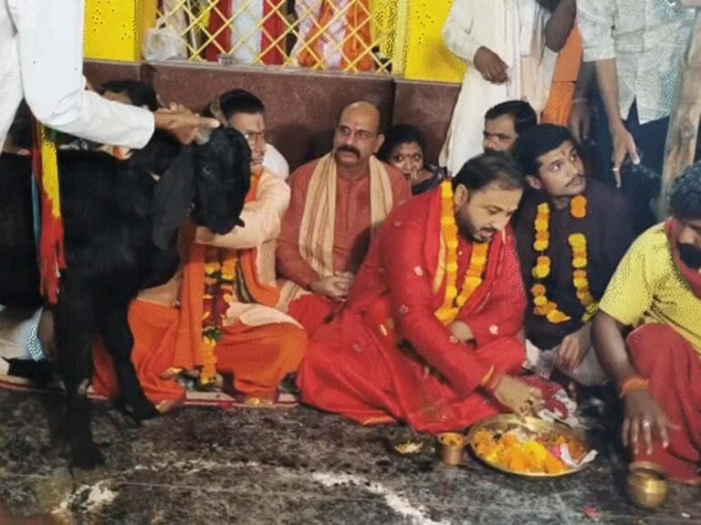 बस्तर दशहरा में निशा जात्रा का विधान संपन्न, परंपरा के अनुसार निभाई रस्म