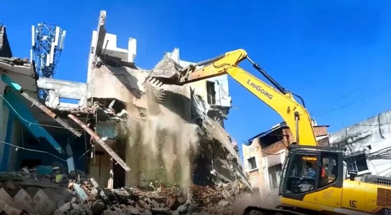 वाराणसी की दालमंडी में चौड़ीकरण अभियान अंतिम चरण में, 187 भवनों पर कार्रवाई; दिसंबर तक तैयार होगी सड़क