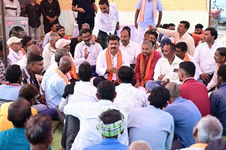 छत्तीसगढ़ सरकार गांवों के समग्र विकास के लिए लगातार कार्य कर रही : उप मुख्यमंत्री  विजय शर्मा