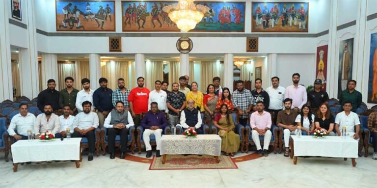 बस्तर की बदली तस्वीर को देश दुनिया तक पहुंचाएं सोशल मीडिया इन्फ्लुएंसर – राज्यपाल  डेका