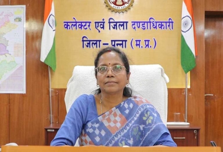 कलेक्टर की जनसुनवाई में आए 51 आवेदन