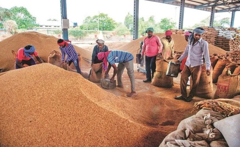 22.61 लाख अधिक किसान लाभान्वित, सपा सरकार के कार्यकाल में 14.87 लाख किसान हुए थे लाभान्वित