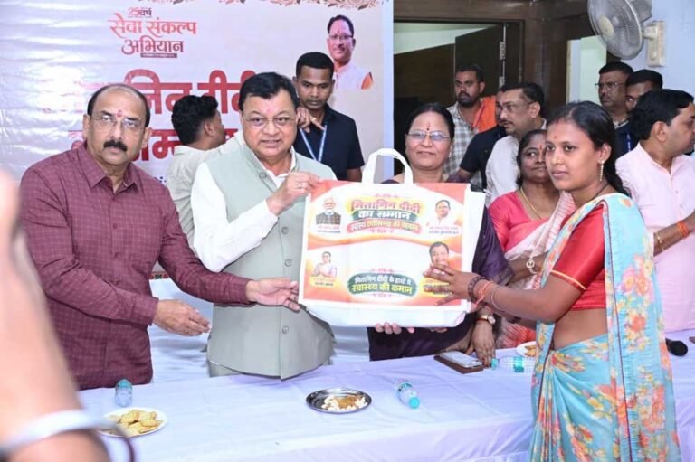 निःस्वार्थ जनसेवा से साकार हो रहा ‘नर सेवा- नारायण सेवा’ का भाव: मंत्री  देवांगन