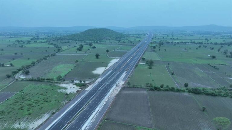 19 अंडरपास, 27 जंक्शन और 26 किलोमीटर सर्विस रोड से यातायात होगा व्यवस्थित